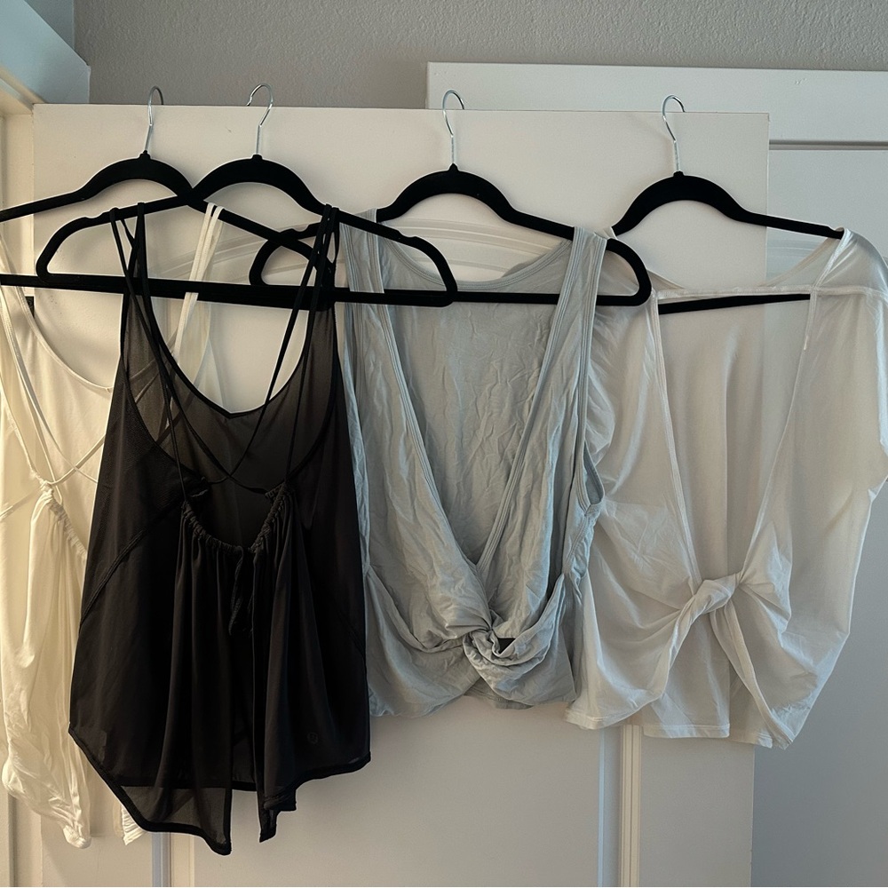 lululemon tank/shirt lot size 4/6 small - Picture 3 of 5
